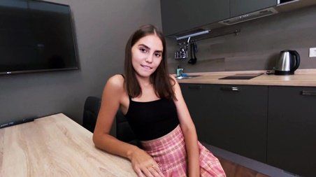 Студентка сделала минет и в подарок получила бесплатный урок английского языка