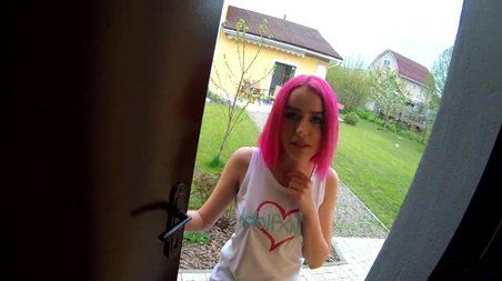 Жена за порог, а гламурная соседка тут как тут верхом на болте ее мужа