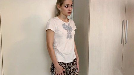 Аналом наказал уборщицу в гостинице за то, что не убрала номер